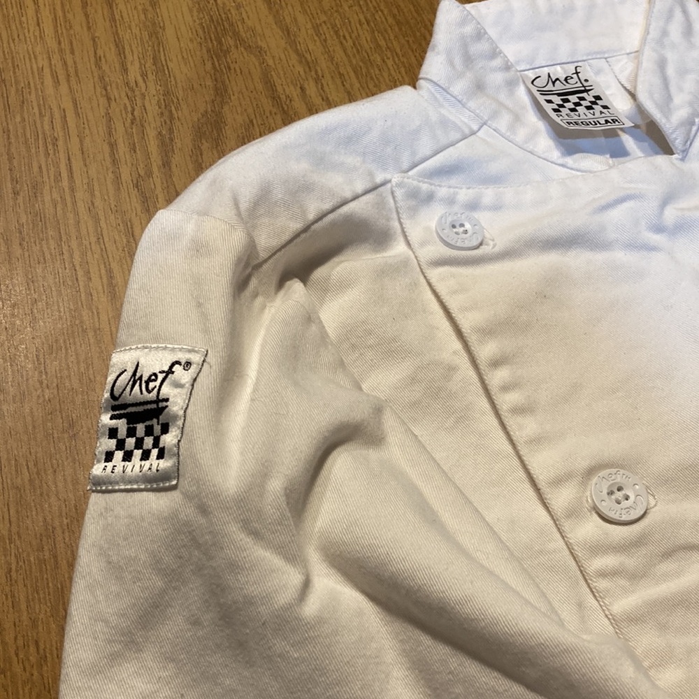 Kids CHEF coat. Size Medium, regular fit. - Picture 5 of 6